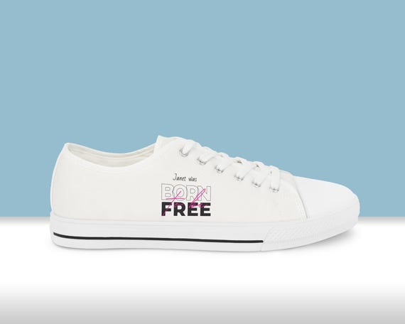 Personalized Canvas Sneakers: Custom Name, Independent Style