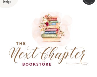 Może przedstawiać: Gotowy projekt logo przedstawiający stos akwarelowych książek ozdobionych kolorowymi kwiatami. Tekst brzmi THE Next Chapter BOOKSTORE brązową i ciemnoczerwoną czcionką skryptową i szeryfową. Okrągłe logo West Avenue Creative znajduje się w prawym górnym rogu.