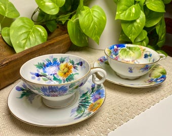 Tazas de té vintage pintadas a mano con platillos / Juego de 2 / Detalles florales / Regalo para ella / Estilo rústico / Decoración rústica