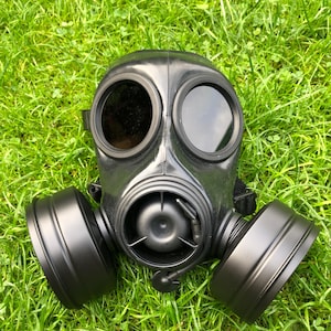 New NOS Avon FM-12 SAS Respirator Commando Elite Troops Gas Mask Size 2 Medium Gasmask Fetish Very Rare Fetish