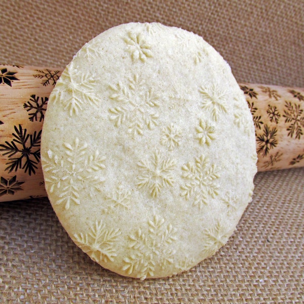 Snowflake Rolling Pin - Christmas Cookie Rolling Pin - Engraved Rolling Pin - Cookie Stamp