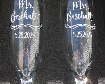 Personalized Mountain Champagne Flutes Wedding Toasting Flutes Set of 2