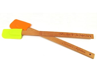 Personalized Engraved Spatula - Bamboo and Silicone Scraper - Lime Green (1 spatula)