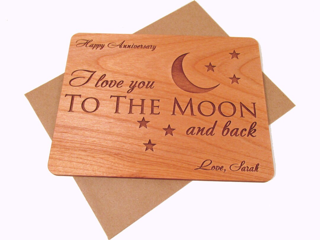 Tappo Per Bottiglie In Legno Inciso - 5° Anniversario Matrimonio, Con Scritta 'Love You To The Moon And Back', Regalo Romantico Per Coppie - 4