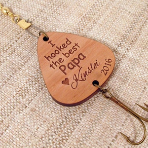 Father&#39;s Day Fishing Lure - Personalized Father&#39;s Day Gift - Fishing Hook for Grandpa, Papa, Dad, Daddy, Papi, Poppy
