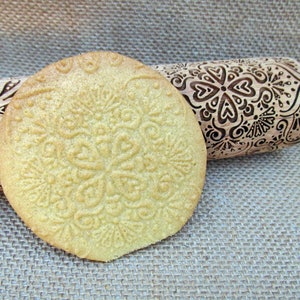 Engraved Rolling Pin - Embossed Floral Scroll Cookie Stamp - Floral Rolling Pin