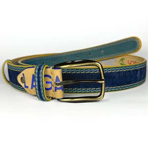 Men&#39;s genuine leather belt in dark blue suede