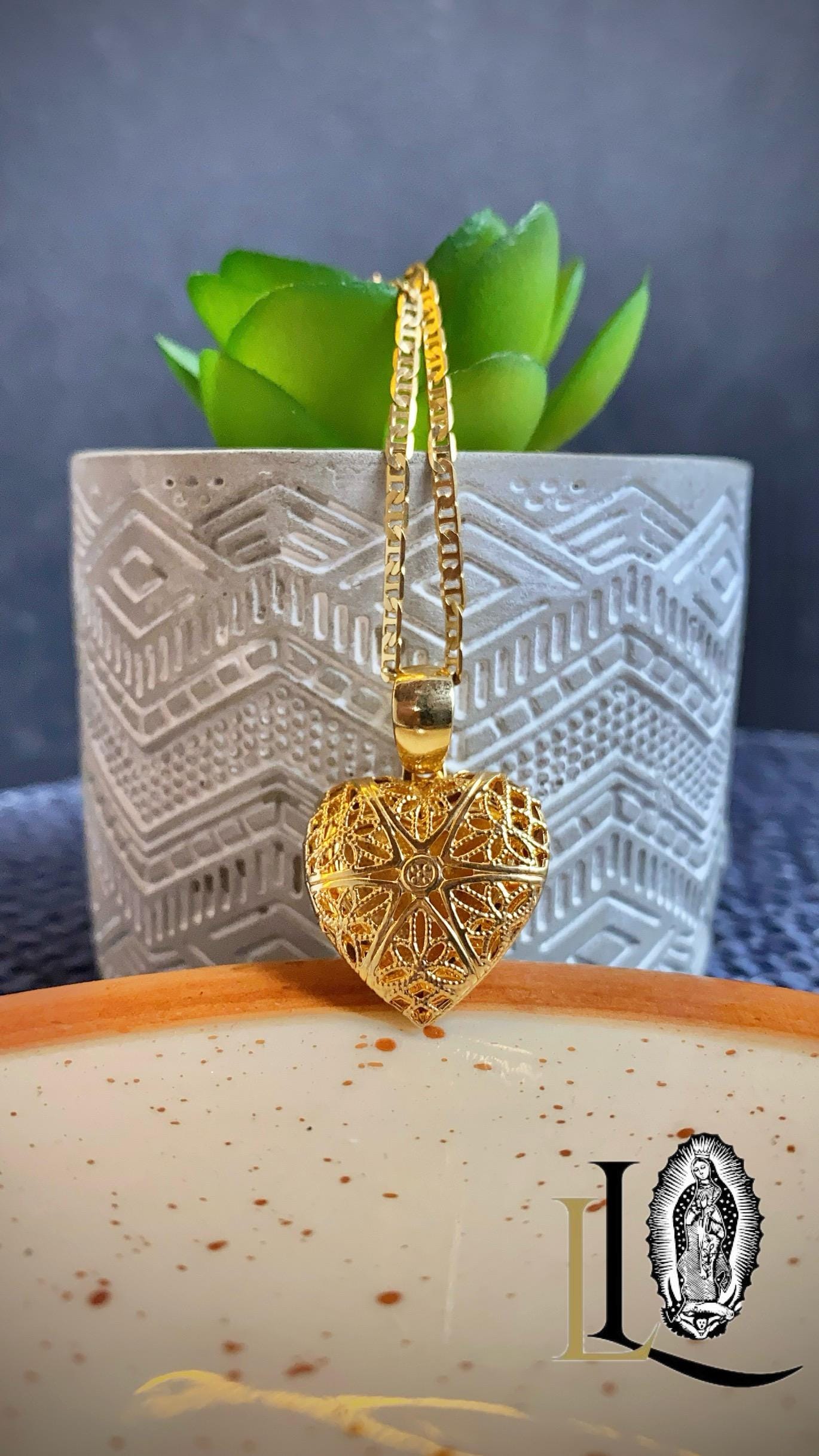 Collier pendentif en or 14 carats en forme de cœur avec