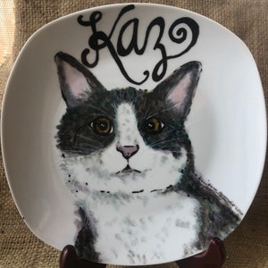 Custom Hand-Painted Pet Portrait Plate: Personalized Porcelain Dog or Cat Art