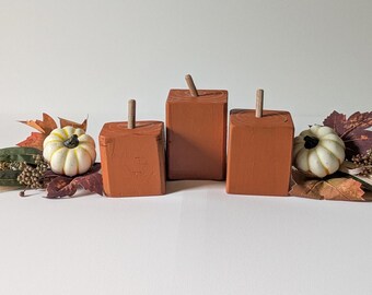 Decoración de calabazas para repisa de chimenea otoñal, calabaza de madera para mesa, juego de calabazas con personajes, calabaza hecha a mano, decoración personalizada para el hogar, inspiración otoñal