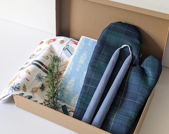 Set de regalo navideño con temática del Cascanueces. Idea de regalo para anfitriones. Regalo para amantes del ballet. Decoración del hogar. Regalo navideño envuelto en caja. Regalo fácil.