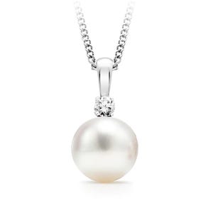 Classic Diamond & Pearl Pendant 10KT White Gold