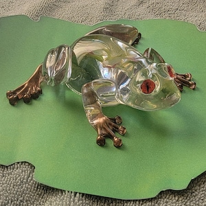 Handcrafted Resin Frogs