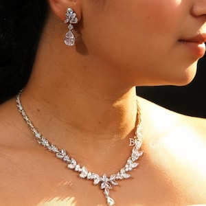 Ensemble de collier de bijoux de mariée en or rose et zircone cubique, boucles d'oreilles de mariage