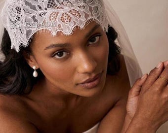 Chantilly Lace Mantilla Veil, Cathedral Length Bridal Veil with Scalloped Edge, Soft Tulle Ivory Wedding Veil, Romantic Single Tier
