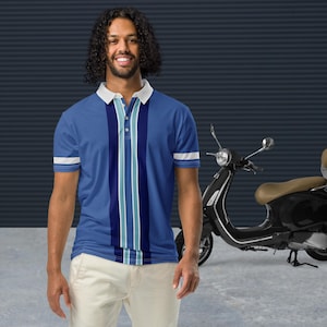 Retro Blue And White Striped Men&#39;s Slim Fit Polo Shirt - Vintage Inspired Mod Preppy Sporty Style