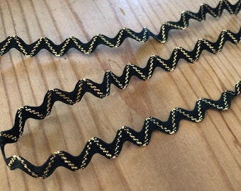 Metallic Gold and Black Rick Rack - By the Half Yard - Vintage Zig Zag Ribbon