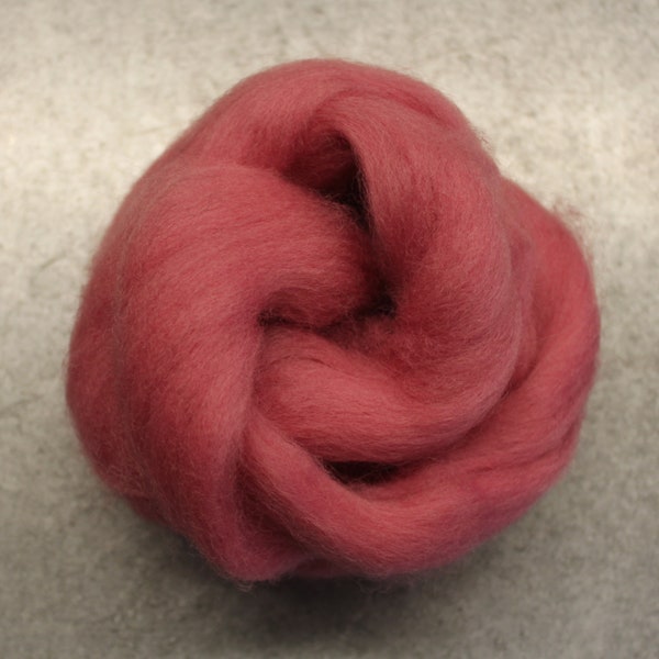 Marshmallow CORRIEDALE Wool Roving - 1 oz - Wool for Felting - Humanely Raised - OEKO Tex 100 Certified