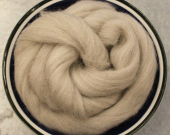 Light Natural Merino Wool Roving - 1 oz - Nuno Felting / Wet Felting / Felting Supplies / Hand Felting / Needle Felting /  Fiber Art