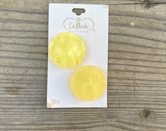 Vintage Buttons - Yellow Plastic Buttons - Card of Two - 30mm or 1 1/8 Inch