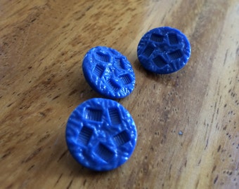 Blue Glass Buttons / Three / Shank Buttons / Vintage Glass Buttons / Vintage Buttons / Blue Buttons