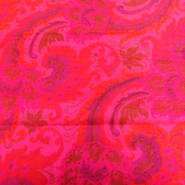 Vintage Silk Fabric / Thai Silk / 100% Silk - 1 Yard - Hot Pink Fabric / Purple Pink / Handwoven Silk / Woven in Thailand / Thai Silk Fabric