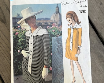 Vintage 1960er Jahre Vogue Couturier Designs 1892 Federico Forquet Kleid Größe 10 Brust 32,5 "- Komplette Fabrik Falte mit Vogue Label
