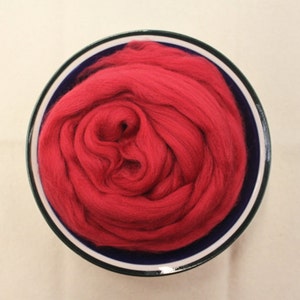 Cinnabar Merino Wool Roving - 21.5 micron -1 oz - For Nuno Felting, Wet Felting, Weaving, Spinning and More