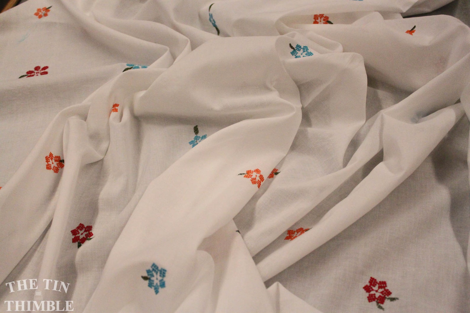 Embroidered Cotton Lawn in White 1 Yard Cotton Fabric / Etsy