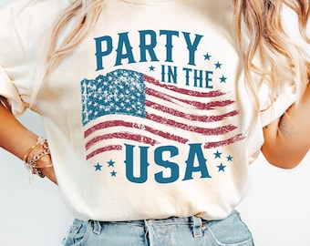 Retro Patriotic Shirt Women, Party in the USA Tee, Vintage American Flag TShirt, July 4th Retro Top, Independence Day Gift