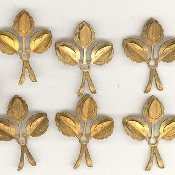 6 Vintage Dark Aged Brass Metal Leaf Cut Out Charms Pendants 28x23mm Very Aged Brass Darker Than Leaves In Picture No. ST169