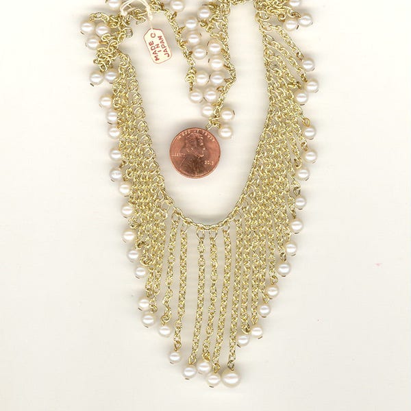 1 Vintage Japanese  Faux Pearl Beads & Gold Tone Graduated Bib Chain 13 Inch Section For Necklace No. 253H