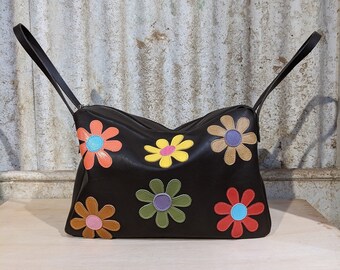 Sac de transport rectangulaire en cuir fait à la main avec marguerites