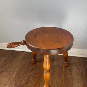 Vintage Wooden Milking Stool: Rustic Farmhouse Decor