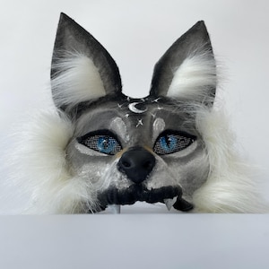 High Quality masks
Therian Wolf Mask
cheap therian mask
Gray Wolf Mask
Wolf Cosplay Mask
Theriotype Wolf
Handmade Mask
Moon Stars Design
Named Lunar Wolf
Quadrobics Mask
Therian Premade Mask
Therian fan gifts
Universal size