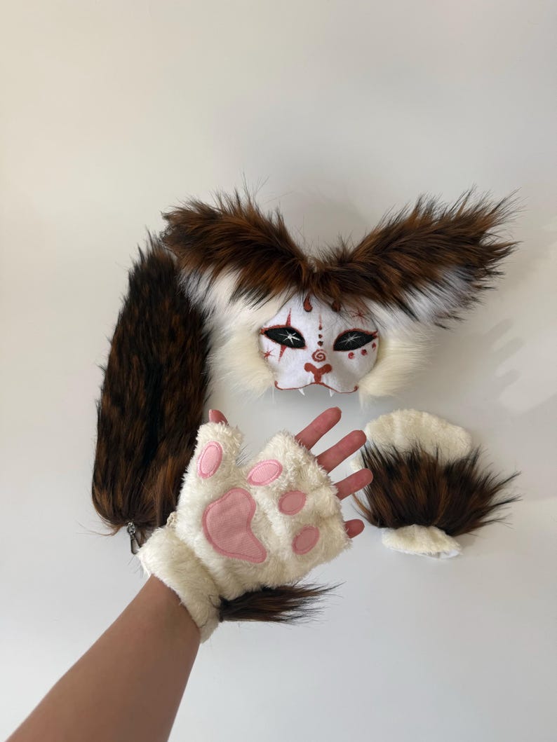 Therian Gear
Animal cosplay
Full Therian Set
Mask Gloves Tail
Fluffy Therian Paws
Cat Mask and Tail
mask with long ears
Gray White design
Therian Cat Masks
Quadrobics Mask
Terian Fan Gift Idea
Furry Fans Gift
Halloween costume
