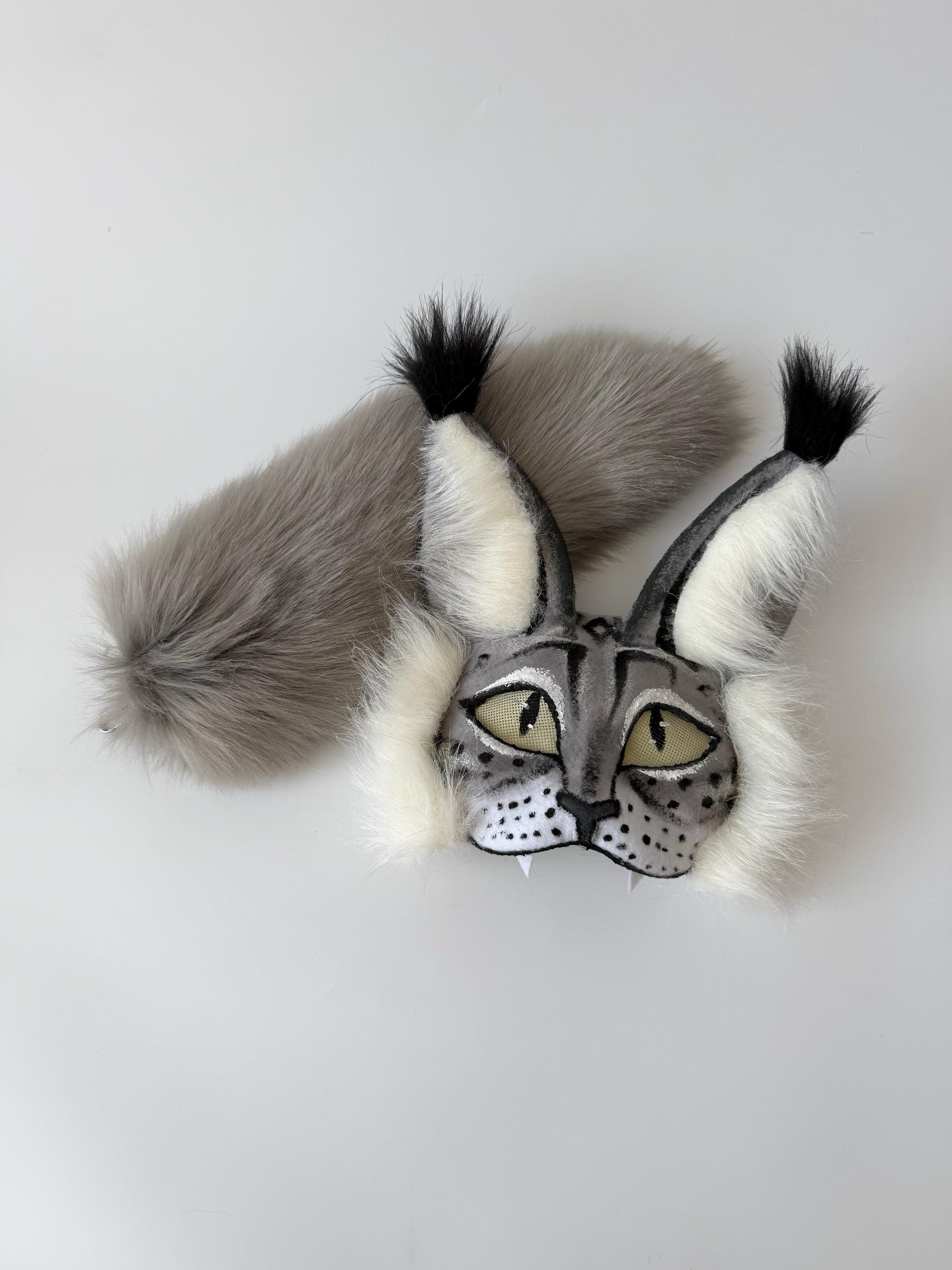 獣人猫マスク｜白とグレー｜仮面舞踏会やクワドロビクス用の手作り