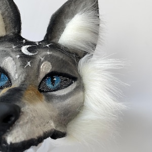 High Quality masks
Therian Wolf Mask
cheap therian mask
Gray Wolf Mask
Wolf Cosplay Mask
Theriotype Wolf
Handmade Mask
Moon Stars Design
Named Lunar Wolf
Quadrobics Mask
Therian Premade Mask
Therian fan gifts
Universal size