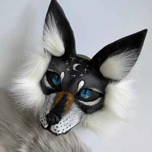 High Quality masks
Therian Wolf Mask
cheap therian mask
Gray Wolf Mask
Wolf Cosplay Mask
Theriotype Wolf
Handmade Mask
Moon Stars Design
Named Lunar Wolf
Quadrobics Mask
Therian Premade Mask
Therian fan gifts
Universal size
