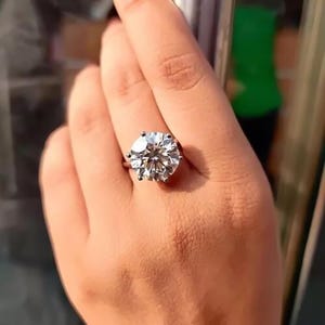 Certified 5.50 Ct F VS1 White Round Cut Diamond Ring in 925 Sterling Silver | Handmade Solitaire Engagement Ring | High Clarity Diamond