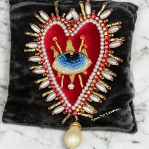 Evil Eye Heart Brooch,Embroidered evil eye brooch,Beaded Red heart pin,Red evil eye pin,Gift for Valentine&#39;s Day,Gift mom