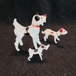 Vintage Miniature Lampwork Glass Dog and Puppies Black and White 3