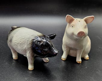 Vintage Otagiri Ceramic Pig Pair Salt and Pepper Shakers