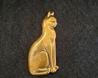 Vintage Brass Seated Cat Brooch