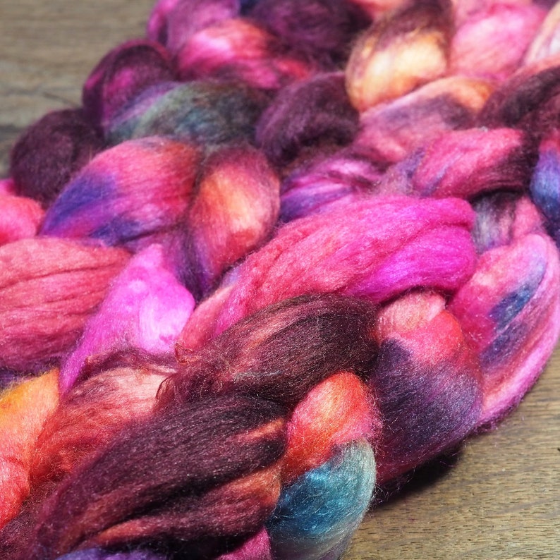 MerinoSilk Top /'Morello/' for Hand Spinning 5050