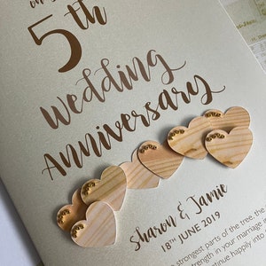 Carte d'anniversaire de mariage 5 ans en bois en bois - personnalisée avec les noms et la date