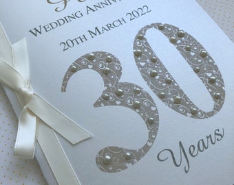 30e carte d'anniversaire de mariage de luxe Pearl (30e) - personnalisée avec les noms et la date