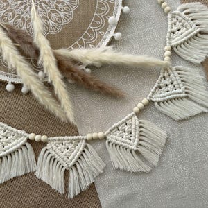 Wimpelkette Natur / Makramee / Deko / Girlande/ Camper / Wohnwagen / Knotenpunk13 /Geschenkidee / Dekoidee / Macrame / Hochzeit / Unikat