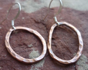 PEBBLE hammered recycled copper loops