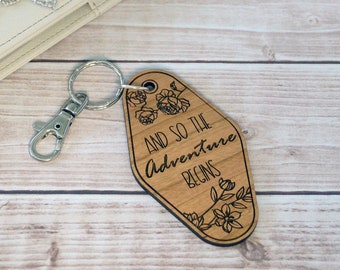 Charming Adventure Begins Keychain - Vintage Motel Vibes, Vintage Key Tag, Wooden Motel Style,